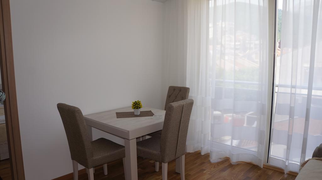 Apartments Lora Bokeljske Brigade Budva Buitenkant foto