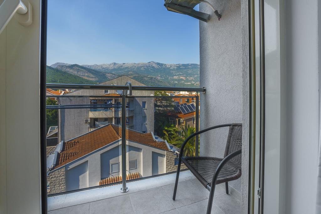 Apartments Lora Bokeljske Brigade Budva Buitenkant foto