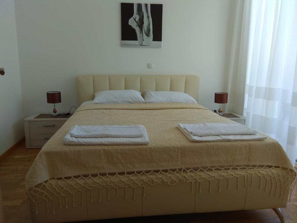 Apartments Lora Bokeljske Brigade Budva Buitenkant foto