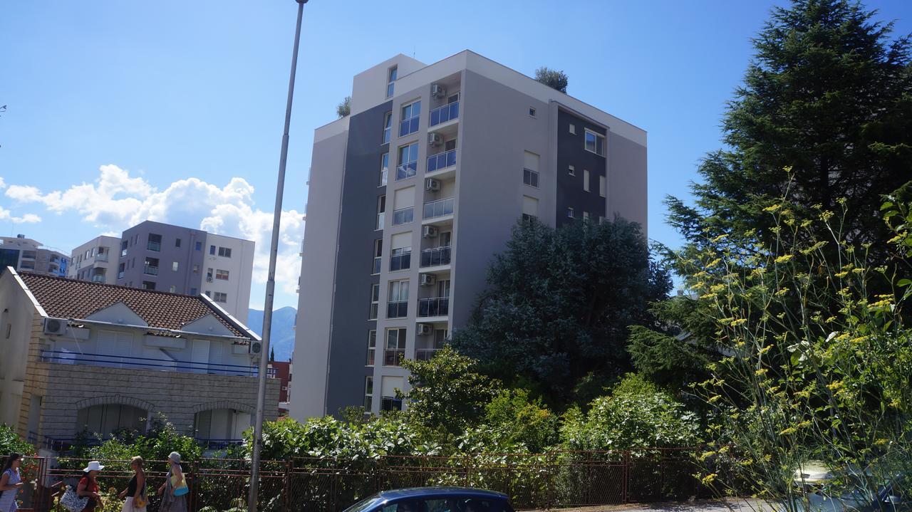 Apartments Lora Bokeljske Brigade Budva Buitenkant foto